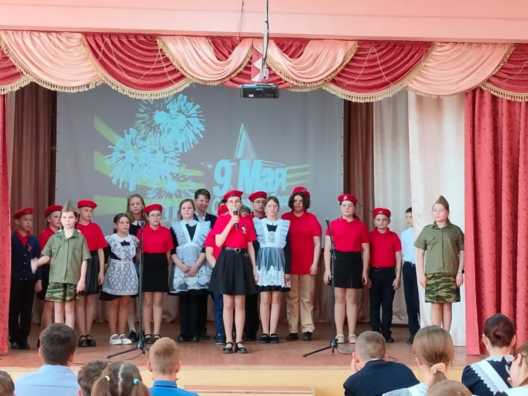 Этих дней не смолкнет слава!.